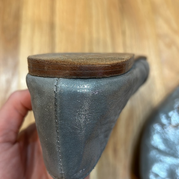 Silver loafers. Please note some of the marks throughout - Picture 7 of 11